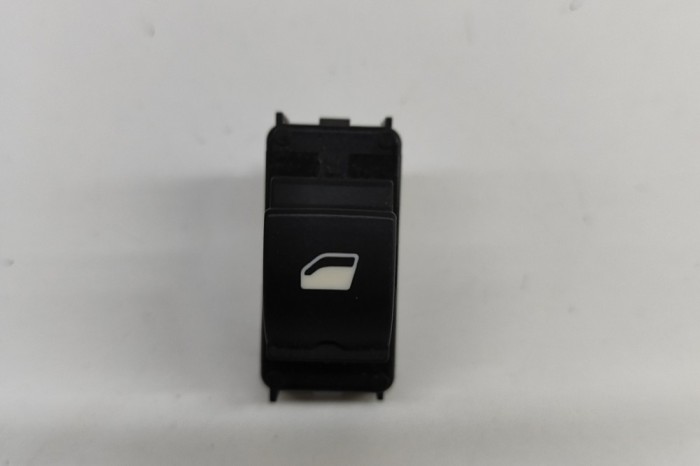 Buton geam ușă st&acirc;nga față PEUGEOT 3008 SUV 2017 OEM: 98044803ZD 29903284