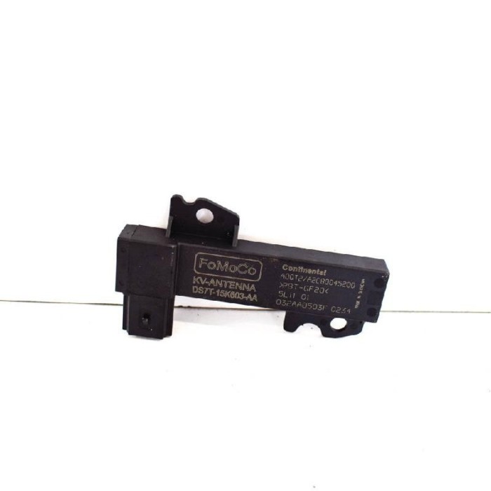 Amplificator de antena FORD FOCUS III 2016 OEM: DS7T-15K603-AA 3253485