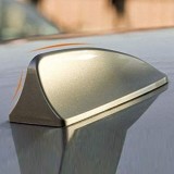 Antena auto activa AM - FM tip "SHARK TAIL" culoare GOLD