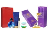Set cadou pentru Ea, parfum de femei Far Away the Moon insotit de lotiune, mini apa, trandafir auriu din plastic suflat la baza cu aur si insigna Dact