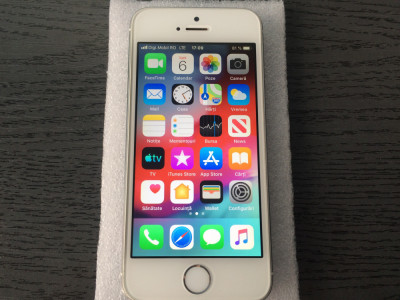 APPLE IPHONE 5S DE 16 GB FUNCTIONAL.CITITI CU ATENTIE TOATA DESCRIEREA! foto