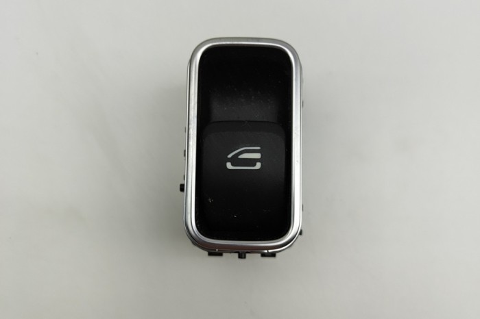 Buton geam ușă dreapta spate MERCEDES-BENZ EQAH243 2022 OEM: A1679050201 30341732