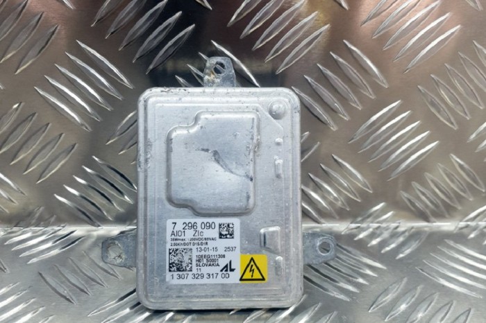 Modul xenon far dreapta față BMW 4 Coupe F32, F82 2015 OEM: 130732931700,7296090,10EEG111308 11414789