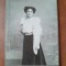 Fotografie femeie, pe carton, sfarsit de secol XIX