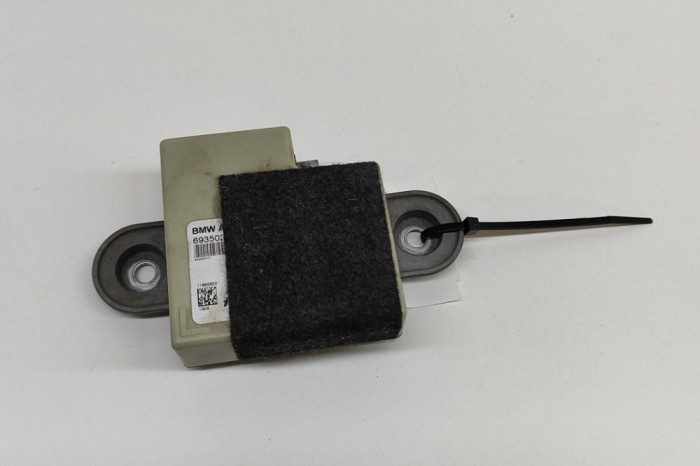 Amplificator de antena BMW 5 Touring F11 2010 OEM: 6935024 22023609