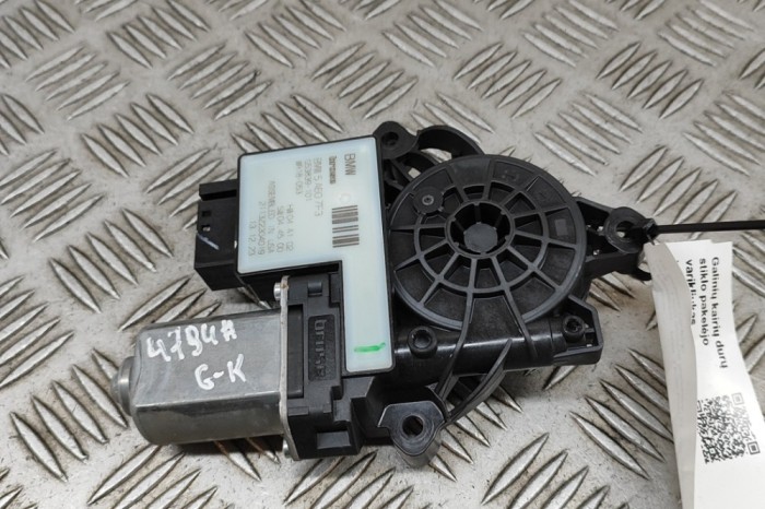 Motor macara geam ușă st&acirc;nga spate BMW 3 G20, G28 2024 OEM: 5A607F3 28340051