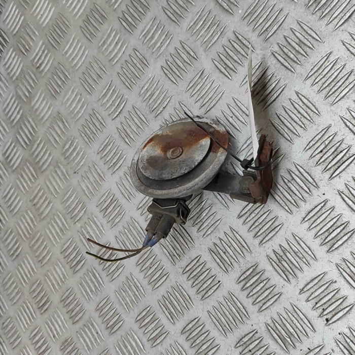 Claxon VW GOLF III Cabriolet 1E7 2001 OEM: 6N0951101 30322972