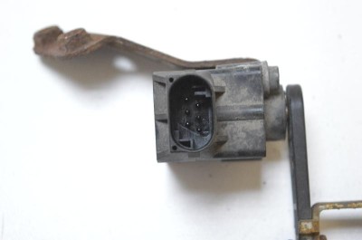 Senzor de nivel &amp;icirc;nălțime dreapta spate BMW Z4 Roadster E89 2012 OEM: 6784695 2634628 foto