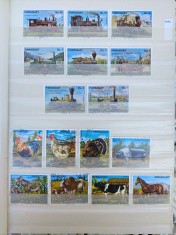 ✅ Clasor 32 pag. A4 , 27 pag.-64 serii complete Paraguay 1976-1990 si 5 pag. cu 53 colite / SPORT , stampilate,vezi foto ( 1,70 lei/piesa ! ) foto
