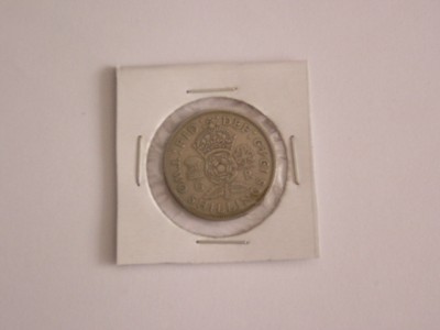 M3 C50 - Moneda foarte veche - Anglia - two shillings - 1949 foto