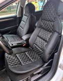 2 x Huse Scaune Auto Masini Universal Negru Alb Eco Piele