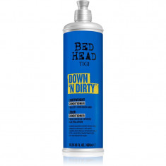 TIGI Bed Head Down'n' Dirty balsam detoxifiant pentru curățare pentru utilizarea de zi cu zi 600 ml