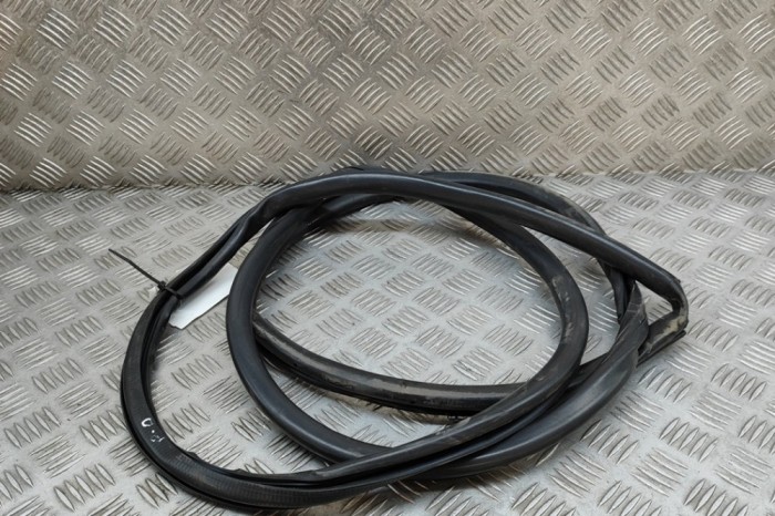 Garnitura ușă dreapta față LEXUS RX _L2_ 2019 OEM: 62311-48100 | 30373967