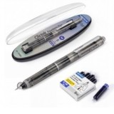 Stilou retractabil Writech M, corp negru cu cutie cadou si 5 patroane cerneala albastra