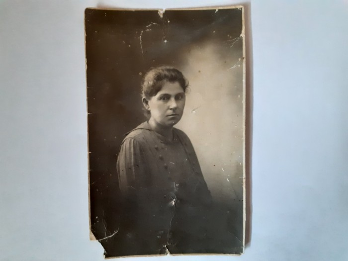 Fotografie tip CP cu femeie 15