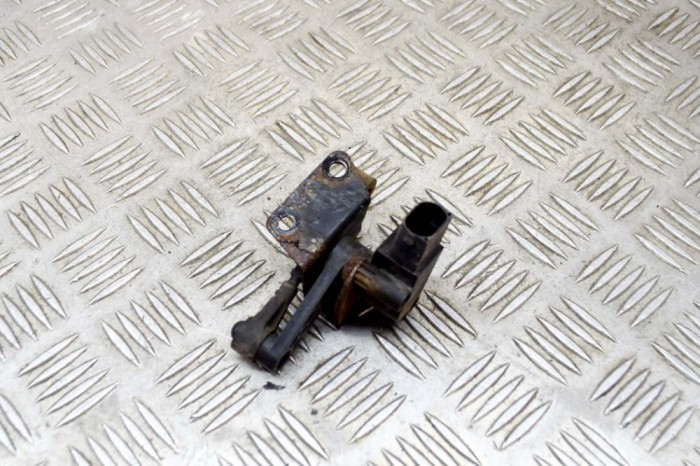 Senzor de nivel &icirc;nălțime st&acirc;nga spate LAND ROVER RANGE ROVER EVOQUE L538 2017 OEM: BJ32-3D026-AA 14384638