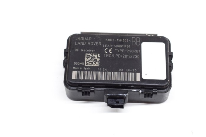 Amplificator de antena JAGUAR I-PACE X590 2020 OEM: K8D2-15K602-BB 17724496