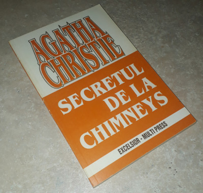 Agatha Christie - Secretul de la Chimneys foto