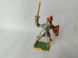 Bnk jc Cherilea 1/32 - cavaler cu sabie si scut