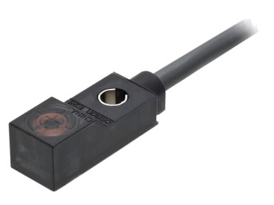 Senzor inductiv OMRON E2S 0-2,5mm NPN NO 10-30V IP67 cablu 1m foto