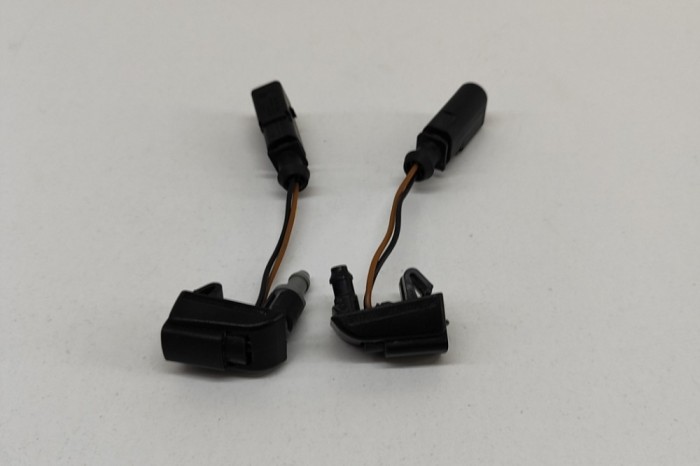 Duza stropitor parbriz SKODA SKODA ENYAQ iV SUV 5AC, 5AZ 2021 OEM: 1Z0955986 25736379