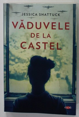 VADUVELE DE LA CASTEL de JESSICA SHATTUCK , 2017 foto