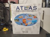 Atlas &Icirc;ntreaga lume la dispoziția ta, De Agostini, două bibliorafturi, circa 2000, 247b