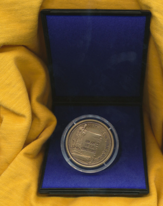 Medalie Fundaţia Culturală &quot;Ovidiu&quot; - Un an de la constituire 1998 - 1999.
