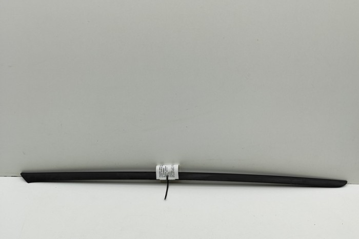 Ornament vertical parbriz st&acirc;nga AUDI Q4 SUV F4B 2024 OEM: 89A854327 | 31093652