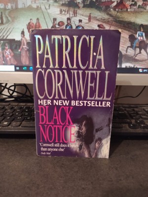 Patricia Cornwell, Black notice, Warner Books, London 2000, 164 foto