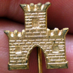 I.176 INSIGNA ITALIA? STICKPIN CASTEL CETATE h14mm MINIATURA