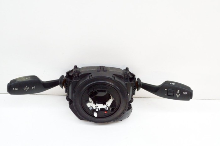 Maneta semnalizare ștergătoare BMW 4 Coupe F32, F82 2015 OEM: 9351140 13654446