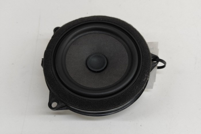 Difuzor ușă st&acirc;nga față BMW 3 G20, G28 2023 OEM: 6809626 29998604