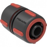 FISKARS. Conector inadire furtun de gradina 19mm (3/4&#039;&#039;)