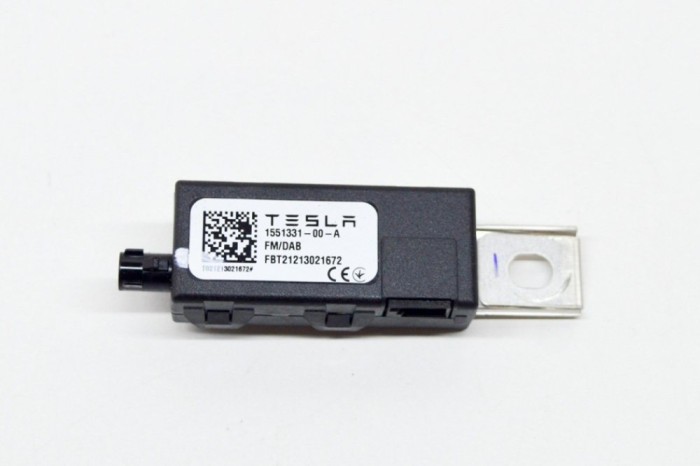 Amplificator de antena TESLA MODEL 3 2021 OEM: 1551331-00-A 15511668
