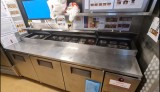 Masa rece cu 3 usi 240 x 83 x 90 h cm, cu roti si cu spatiu rece pentru GN-uri