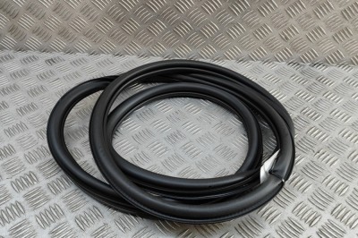 Garnitura ușă dreapta spate VW T-CROSS C11 2024 OEM: 2GM867914C | 31402376 foto