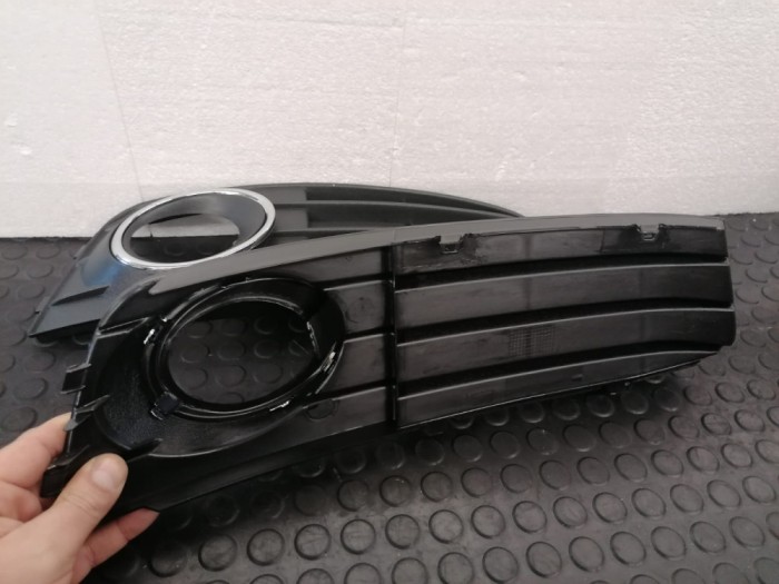 Grile Pentru Proiectoare Ceata AUDI A4 B8 2009-2012 / N3