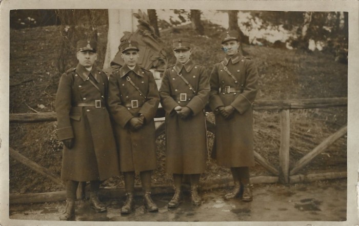 P2255N Ofițeri rom&acirc;ni din diferite regimente, perioada interbelică