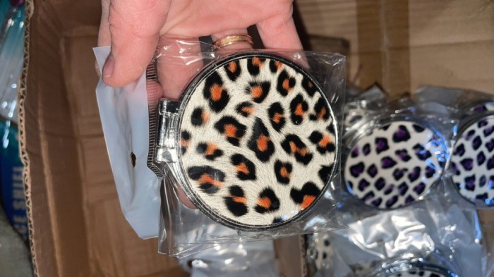 Oglinda dubla pentru poseta, rotunda, cu imprimeu leopard