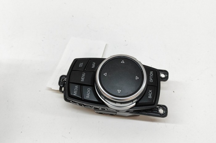 Buton de control navigație BMW X5 F15, F85 2014 OEM: 9350723 31419607