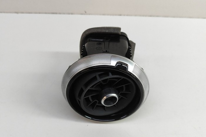 Gura de ventilație planșa de bord AUDI Q2 GA 2020 OEM: 81A820901F 30666649