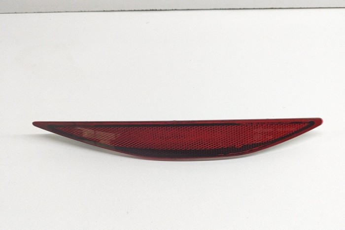 Reflector bara de protecție dreapta spate VW GOLF VII 5G1, BQ1, BE1, BE2 2015 OEM: 5G0945106 25847049