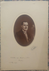 Portret barbat// fotografie pe carton, Eduard Popp Ploiesti 1927 foto