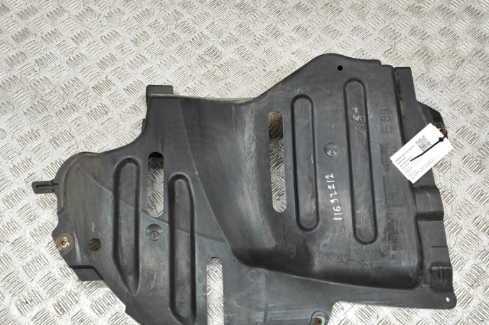 Scut motor dreapta spate BMW Z4 Roadster E89 2012 OEM: 7192026 11632212