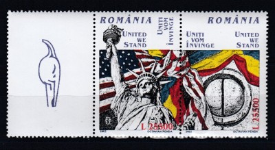 ROMANIA 2002 LP 1581 a UNITI VOM INVINGE SERIE CU VINIETA MNH foto