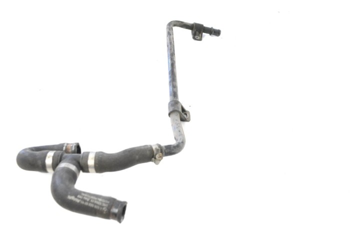 Furtun de lichid de răcire MERCEDES-BENZ VIANO W639 2009 OEM: A6398320393 11349371