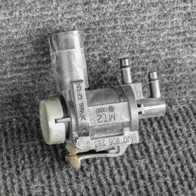 Supapa solenoid AUDI A4 8EC, B7 2005 OEM: 1J0906283C 2260266 foto
