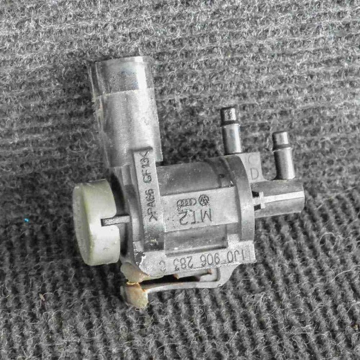 Supapa solenoid AUDI A4 8EC, B7 2005 OEM: 1J0906283C 2260266