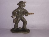 bnk jc Romania - figurina de plastic - cowboy cu pusca